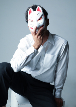 暁 狼翔