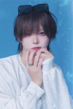 白咲ヒナ