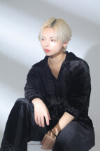 西奈 リク