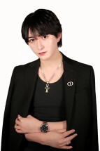 黒咲エイト