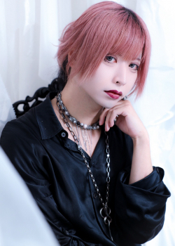 四條ヤチヨ