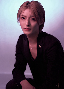 橘 彩人