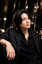 遥