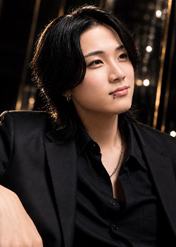 遥