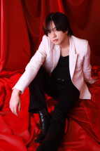漆谷逢希