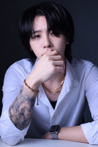 翼