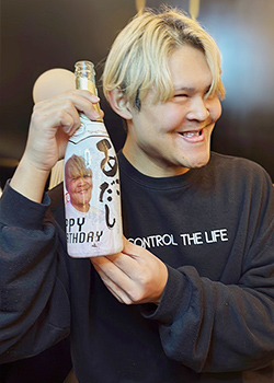 岳斗