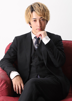 輝