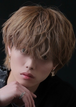 遥