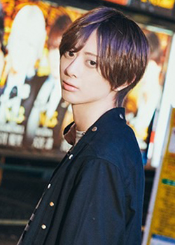 椎名麗人