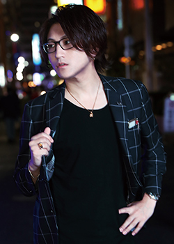宏咲 尋