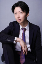 芹沢拓也