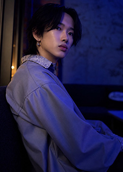 明日華