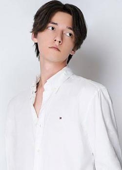 星鷲 嵐