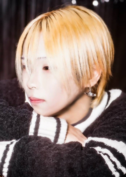 姫咲 玲