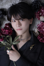 黒銀 翼
