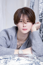遥