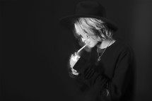 明日華