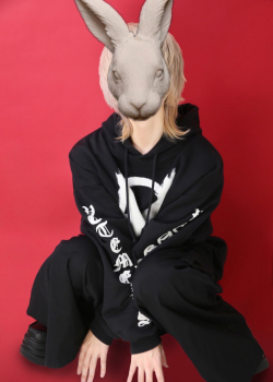 世界ミオ