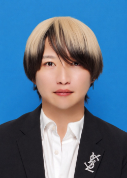 湊音あお