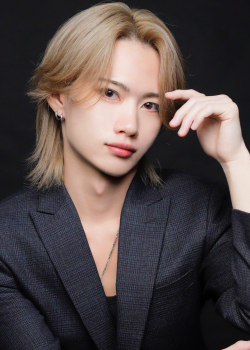 白凪 仁
