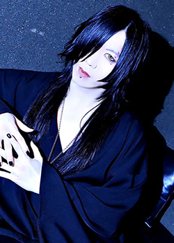 YOSHIKI