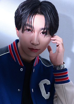 翼