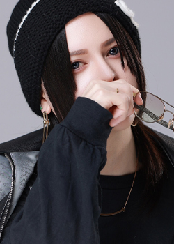 山本 優愛柳斎重國