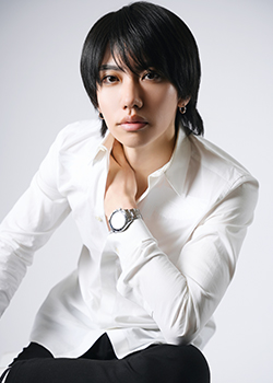 遥