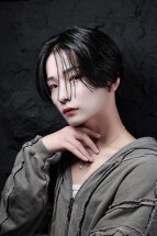 麗唯