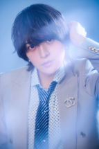 神之 尊