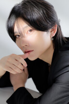 東乃かおる