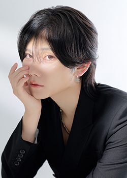 東乃かおる