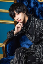 黒咲咲人